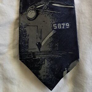 RM Style Made In U.S.A. 100% Silk Train Dress Tie